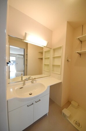 サンロイヤルの物件内観写真